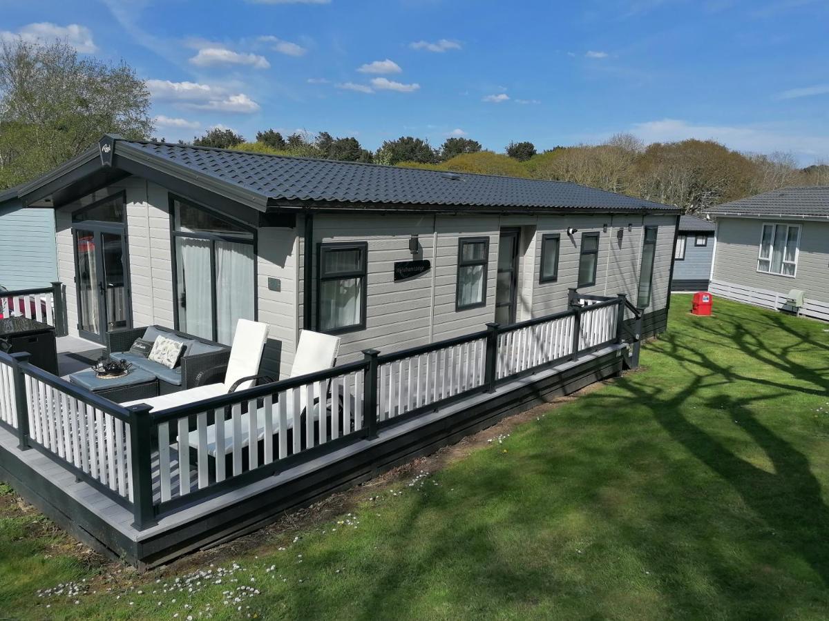 Luxury Lodge On Edge Of New Forest And 800M From Sea Entertainment And Leisure Passes Included Milford on Sea Εξωτερικό φωτογραφία